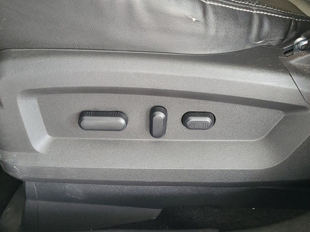 Ford Edge Vehicle Image 22