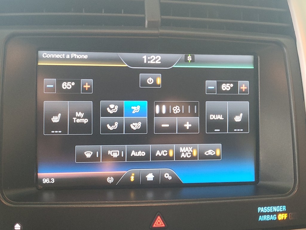 Ford Edge Vehicle Image 30