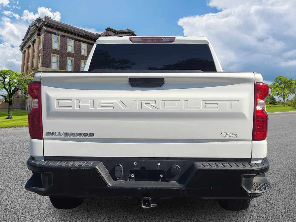 Chevrolet Silverado 1500 Vehicle Image 4