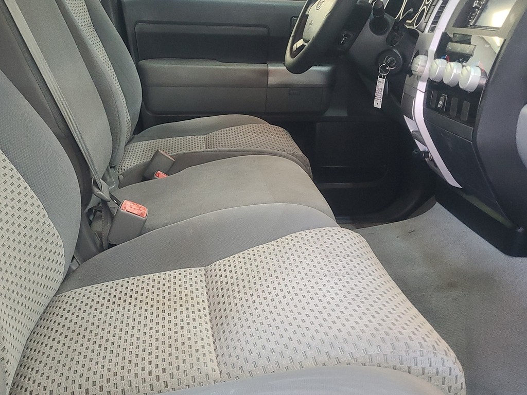Toyota Tundra 2WD Truck Vehicle Image 20