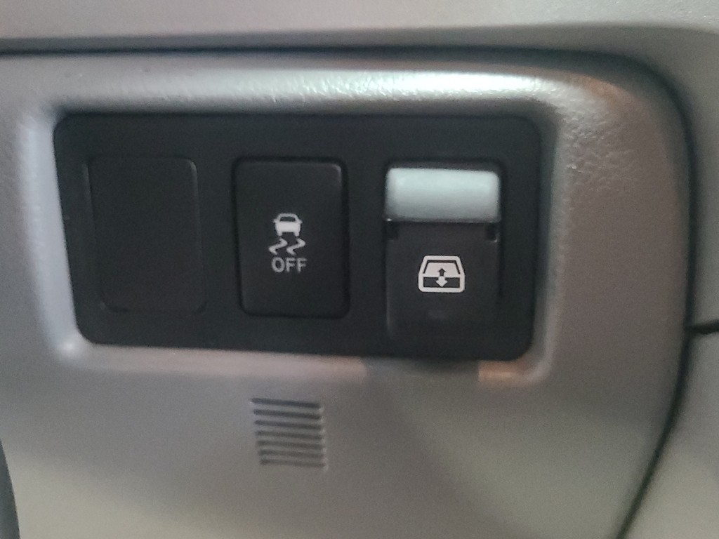 Toyota Tundra 2WD Truck Vehicle Image 29