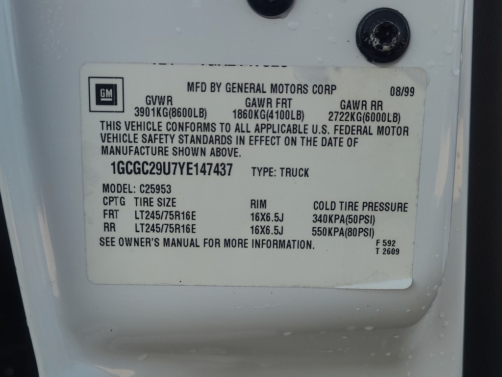 Chevrolet Silverado 2500 Vehicle Image 25