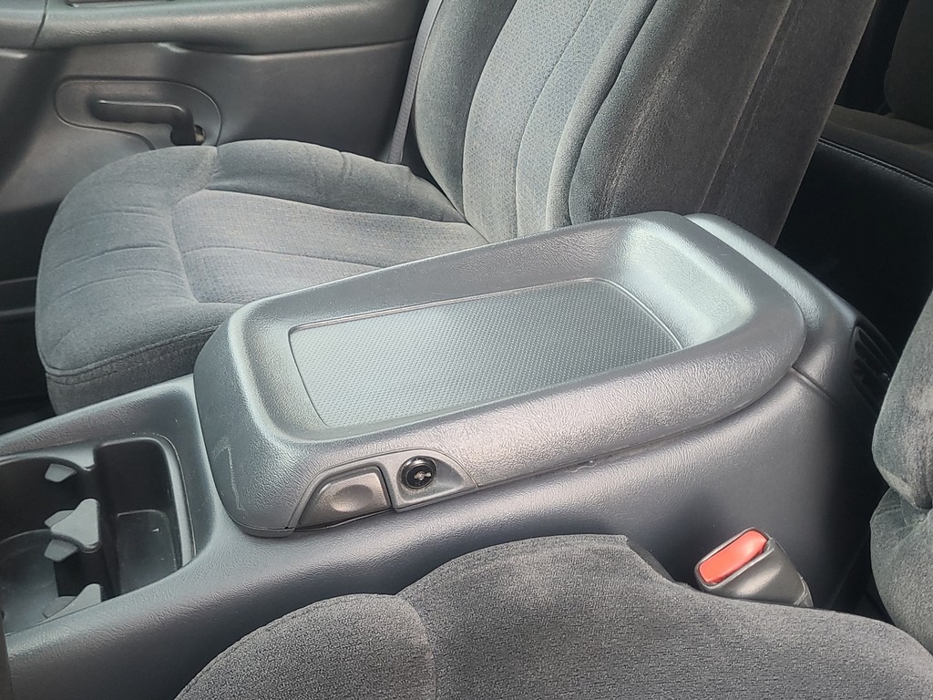 Chevrolet Silverado 2500 Vehicle Image 30