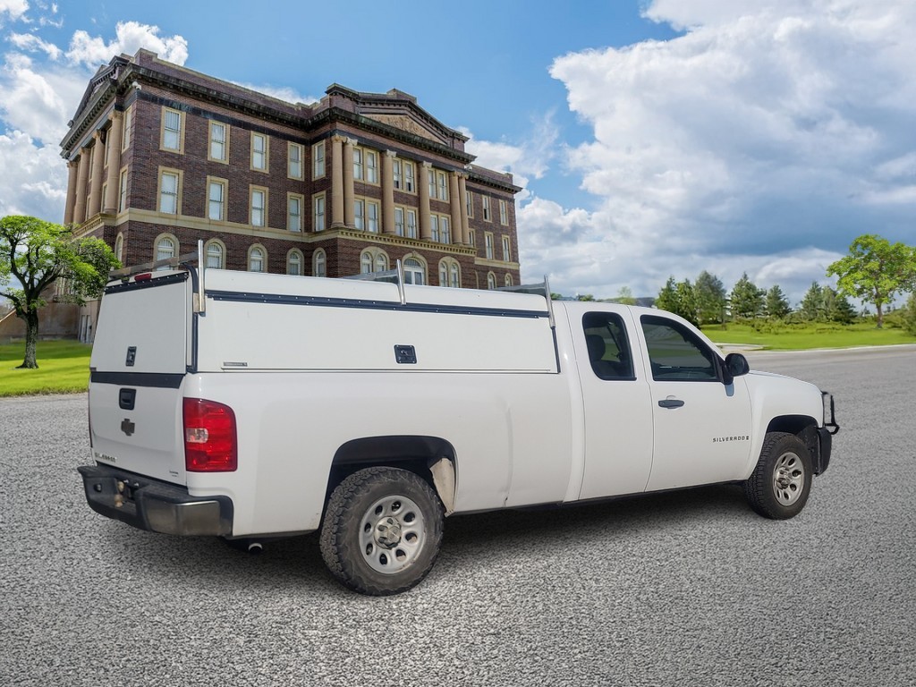 Chevrolet Silverado 1500 Vehicle Image 3