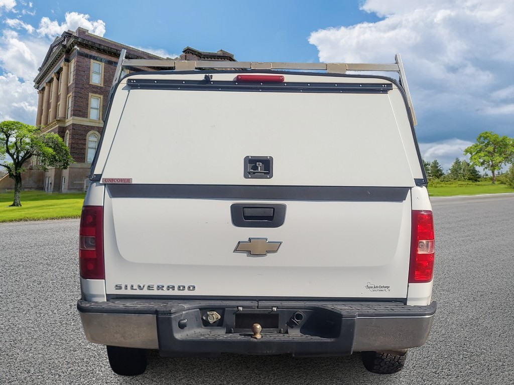 Chevrolet Silverado 1500 Vehicle Image 4