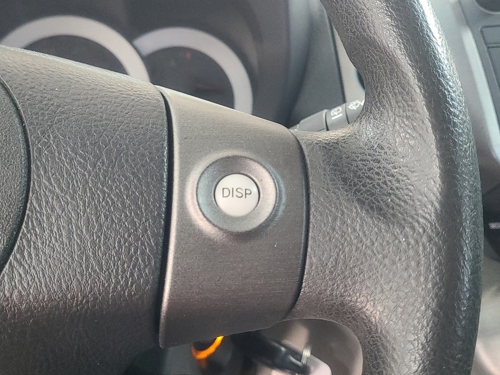 Toyota RAV4 Vehicle Image 25
