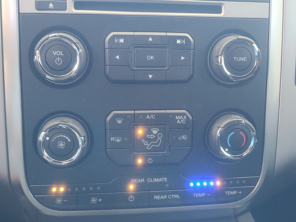 Ford Expedition Vehicle Image 13
