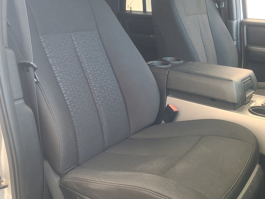 Ford Expedition Vehicle Image 19