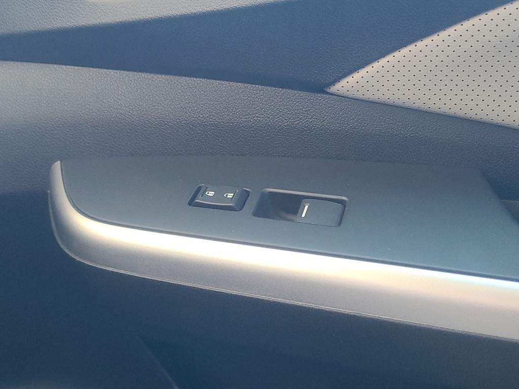 Honda CR-V Vehicle Image 24