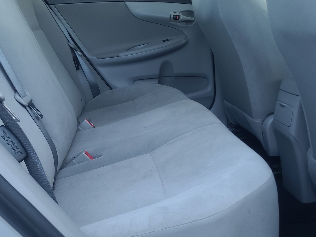 Toyota Corolla Vehicle Image 11