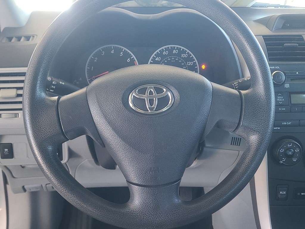 Toyota Corolla Vehicle Image 16