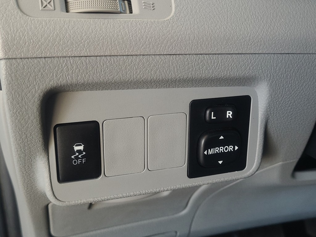 Toyota Corolla Vehicle Image 26