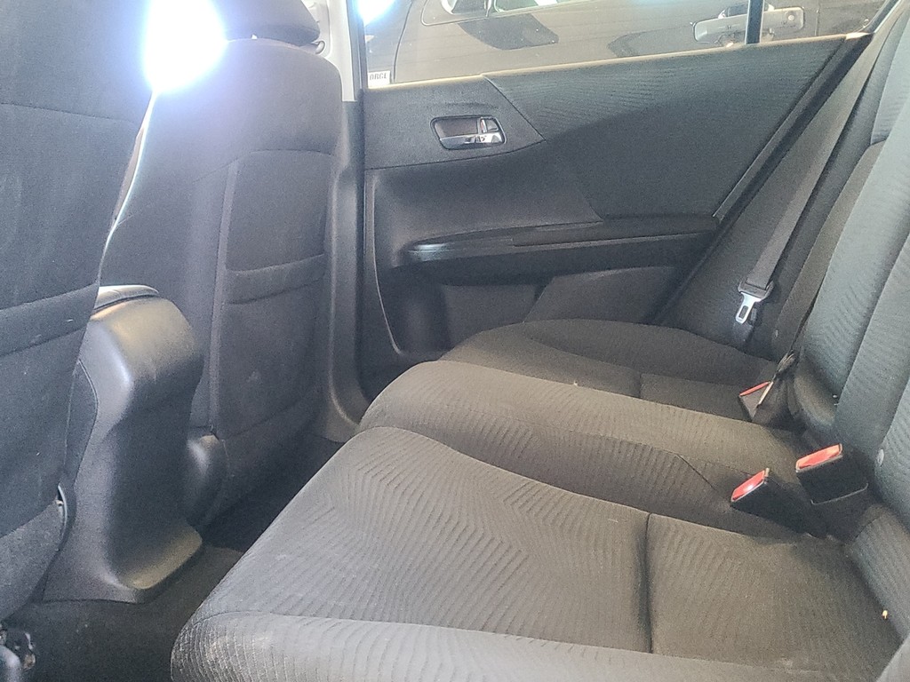 Honda Accord Sedan Vehicle Image 11