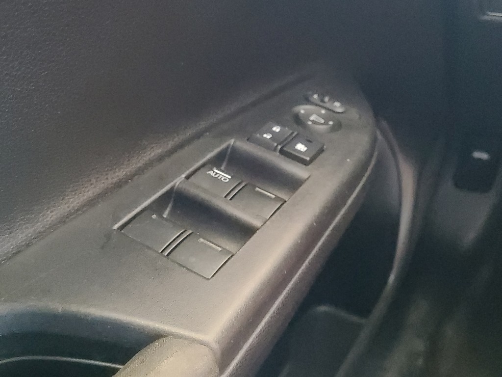 Honda Accord Sedan Vehicle Image 21