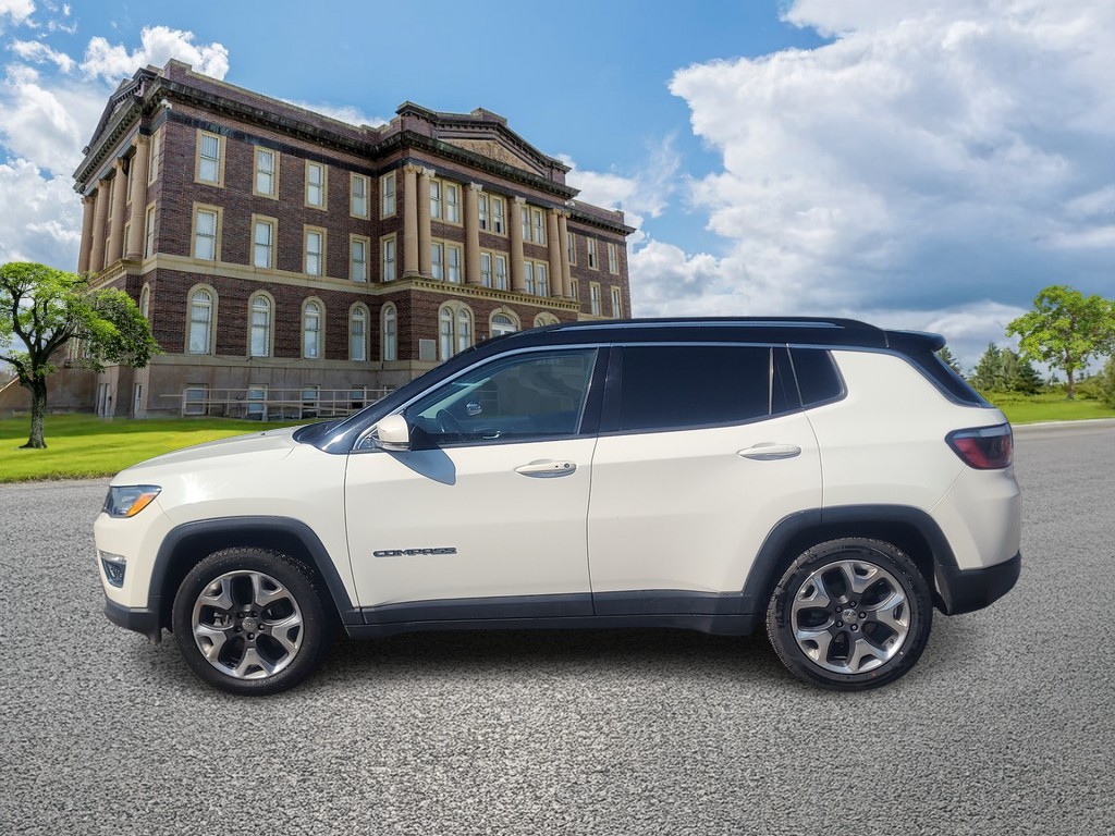Jeep Compass Vehicle Image 6