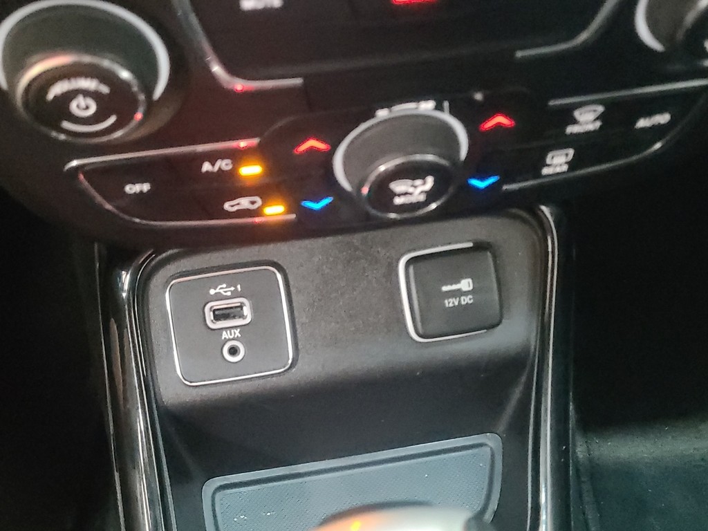 Jeep Compass Vehicle Image 13