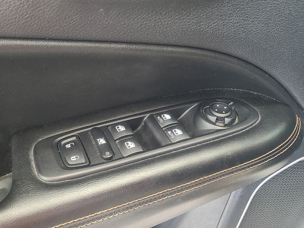 Jeep Compass Vehicle Image 22