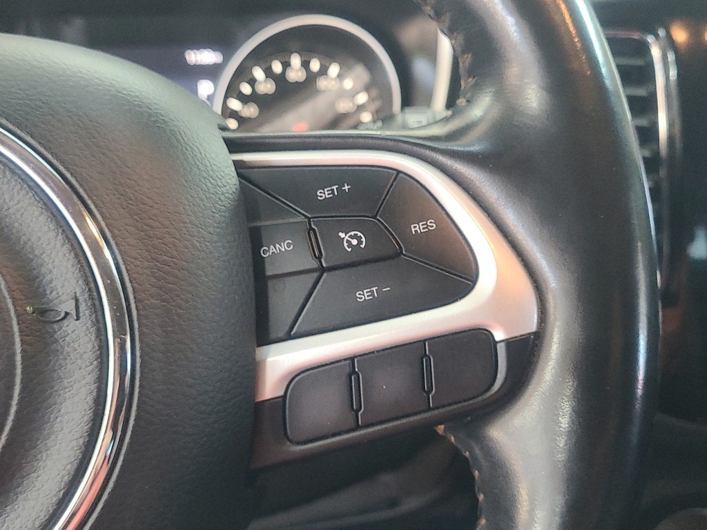 Jeep Compass Vehicle Image 26