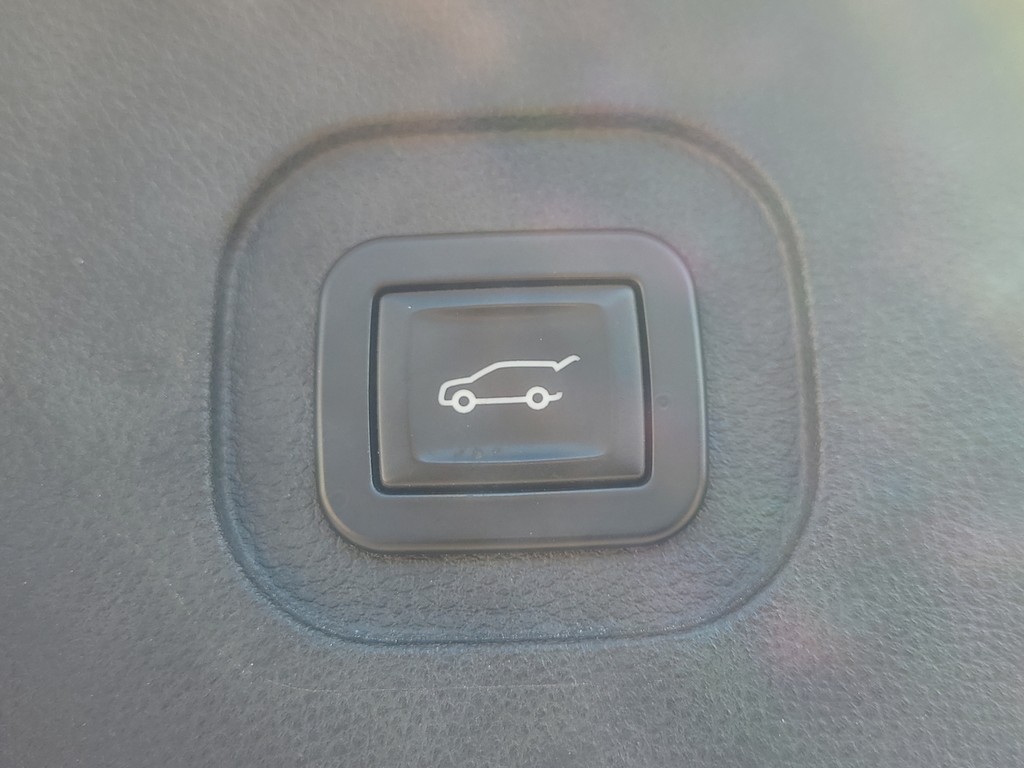 Chevrolet Equinox Vehicle Full-screen Gallery Image 41