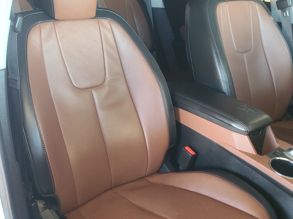 Chevrolet Equinox Vehicle Full-screen Gallery Image 50