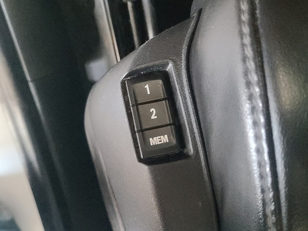 Chevrolet Equinox Vehicle Full-screen Gallery Image 60