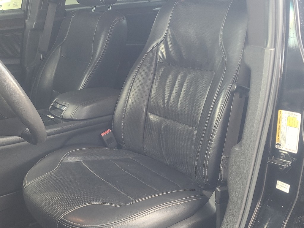 Ford Taurus Vehicle Image 10