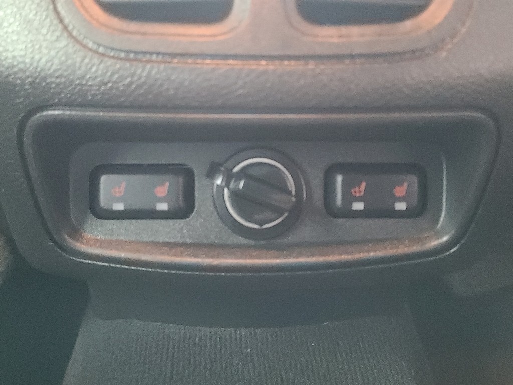 Ford Taurus Vehicle Image 13