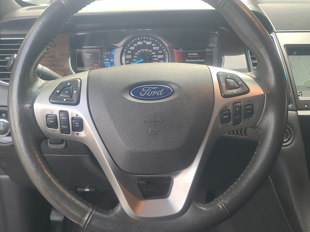 Ford Taurus Vehicle Image 16