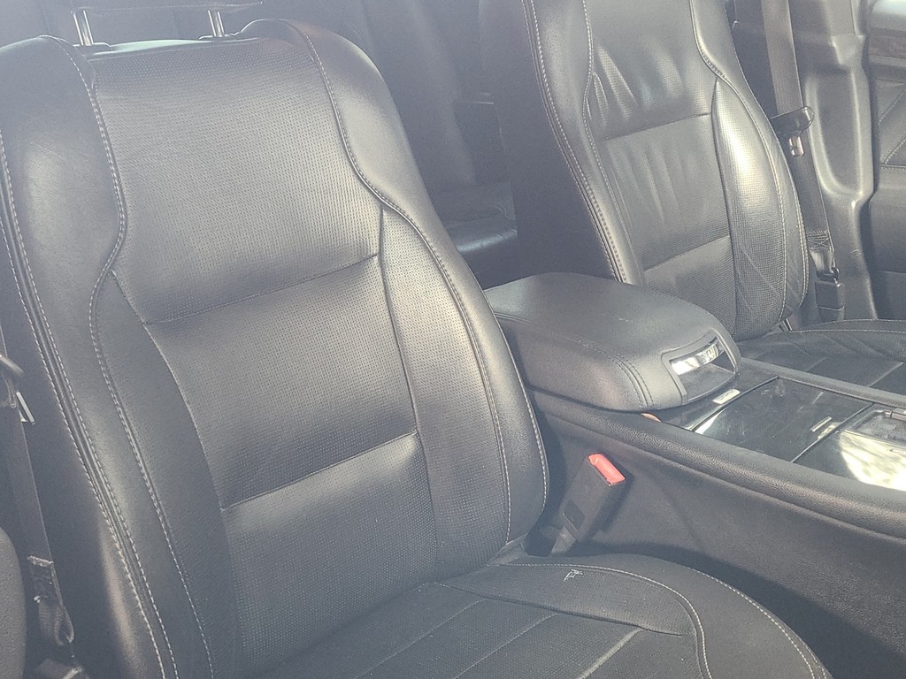 Ford Taurus Vehicle Image 19