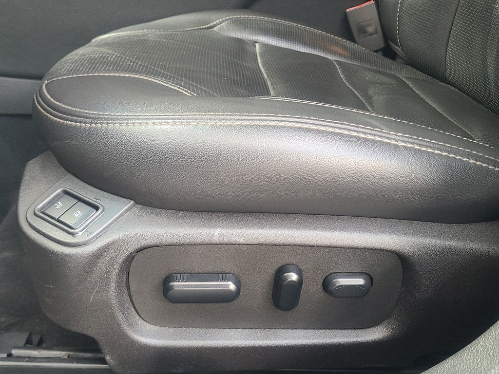 Ford Taurus Vehicle Image 22