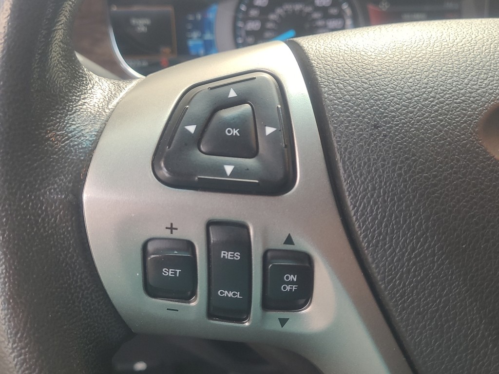 Ford Taurus Vehicle Image 26