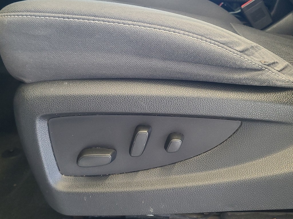 Chevrolet Silverado 1500 Vehicle Image 23