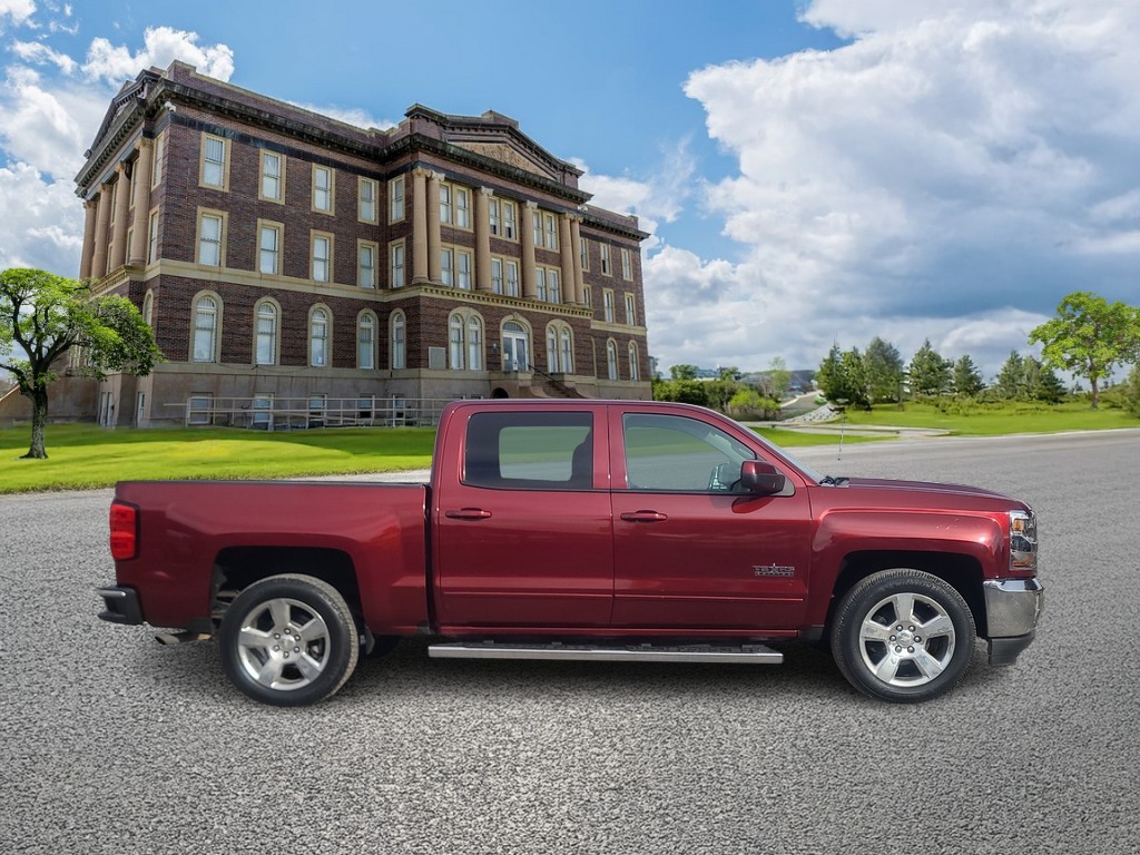Chevrolet Silverado 1500 Vehicle Full-screen Gallery Image 02