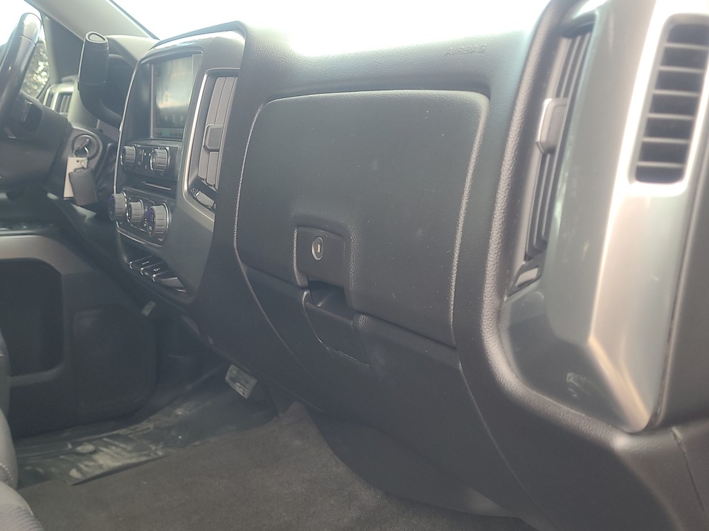 Chevrolet Silverado 1500 Vehicle Full-screen Gallery Image 14