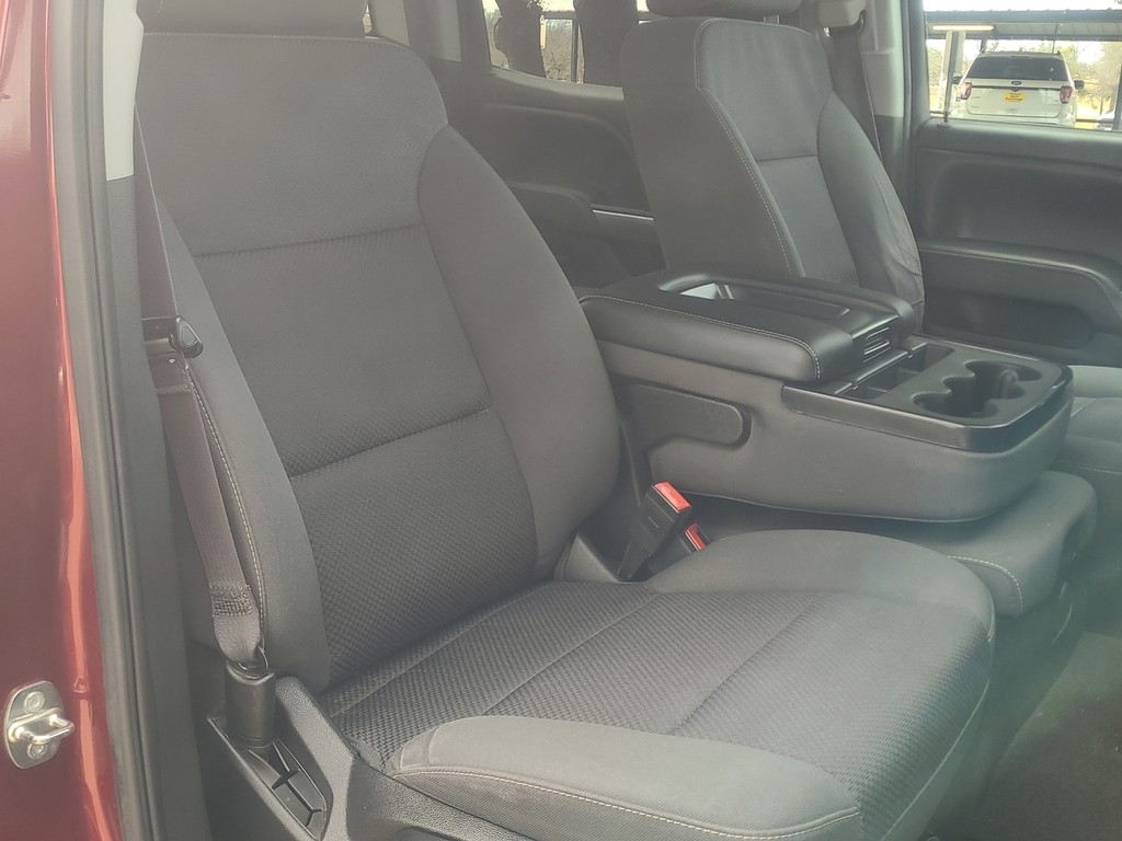 Chevrolet Silverado 1500 Vehicle Full-screen Gallery Image 19