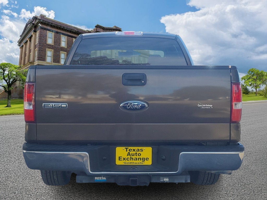 Ford F-150 Vehicle Full-screen Gallery Image 04