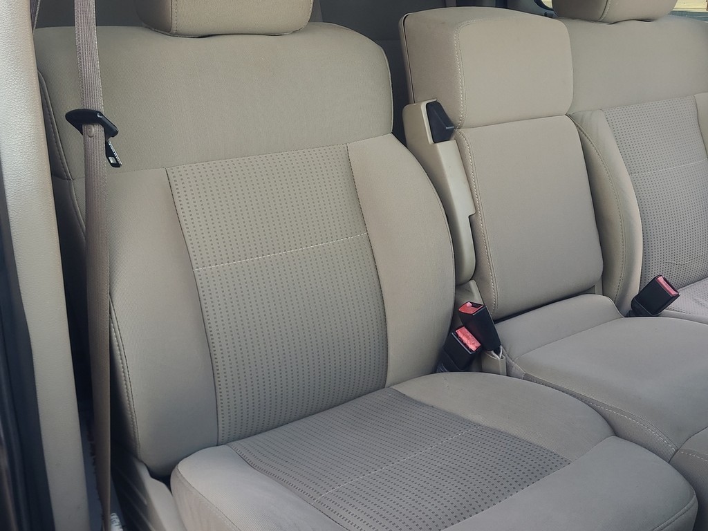 Ford F-150 Vehicle Full-screen Gallery Image 19