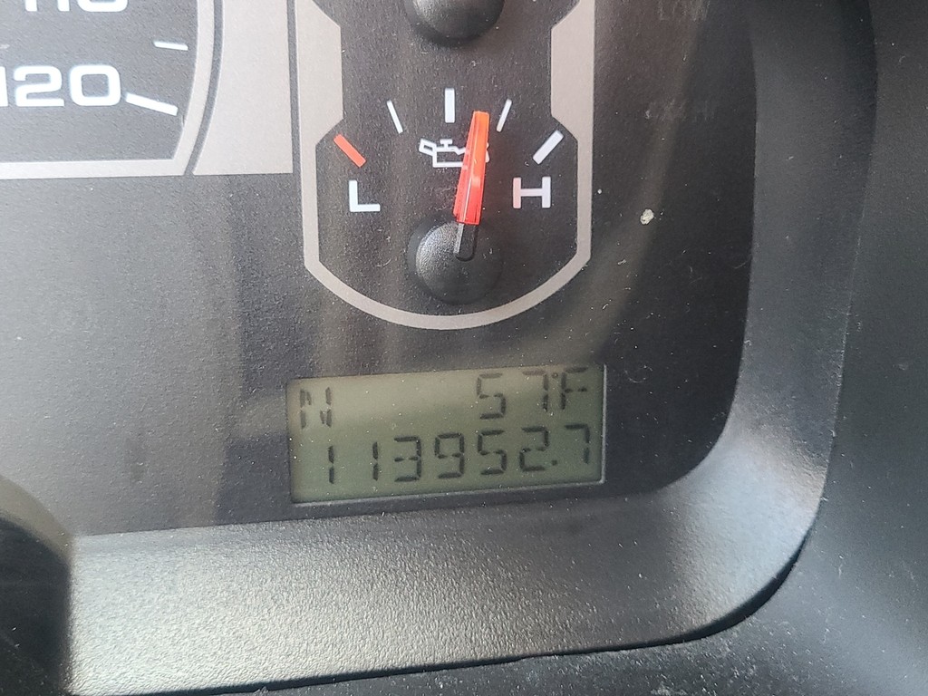 Ford F-150 Vehicle Full-screen Gallery Image 30