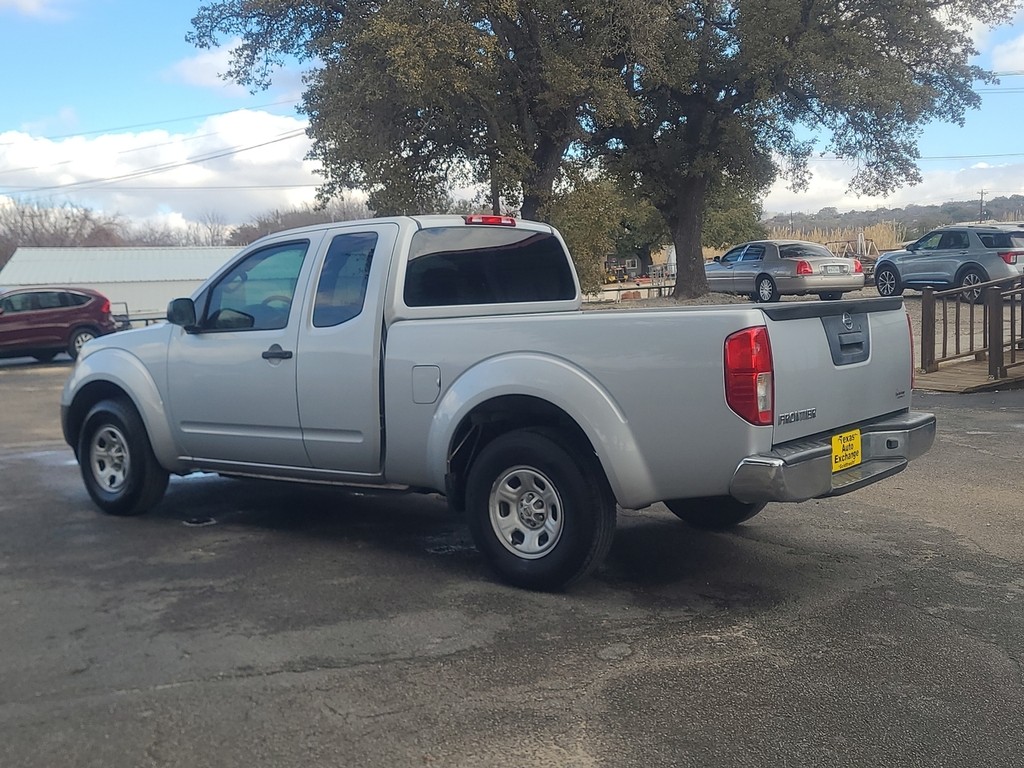 Nissan Frontier Vehicle Full-screen Gallery Image 39