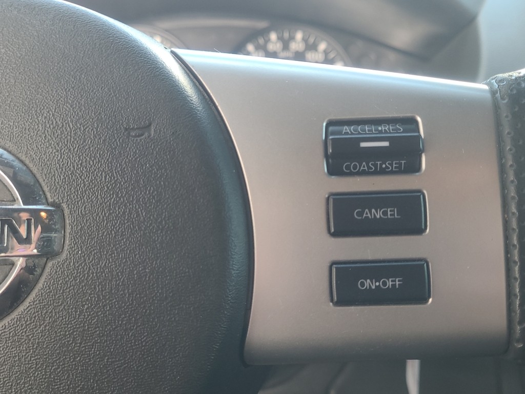 Nissan Frontier Vehicle Full-screen Gallery Image 62