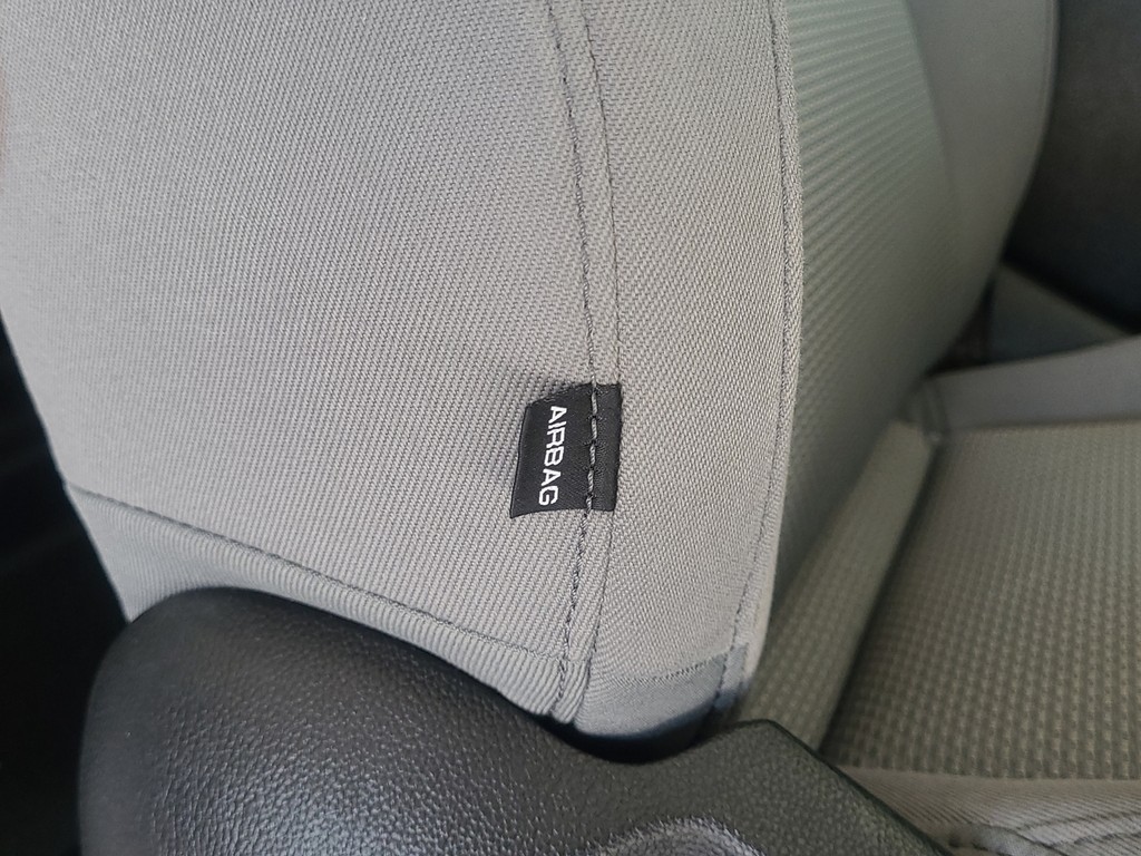 Chevrolet Colorado Vehicle Image 13