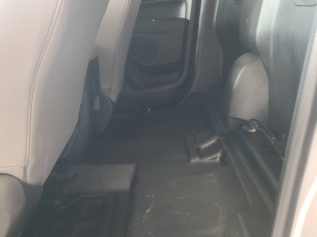 Chevrolet Colorado Vehicle Image 21