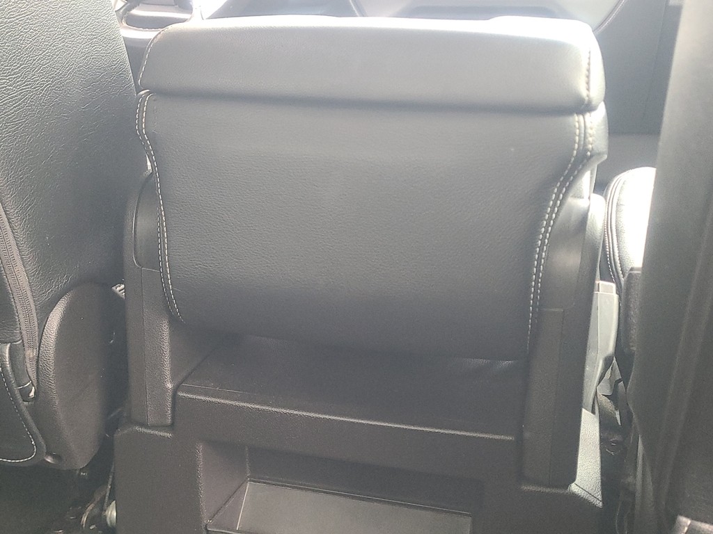 Chevrolet Silverado 1500 Vehicle Full-screen Gallery Image 13