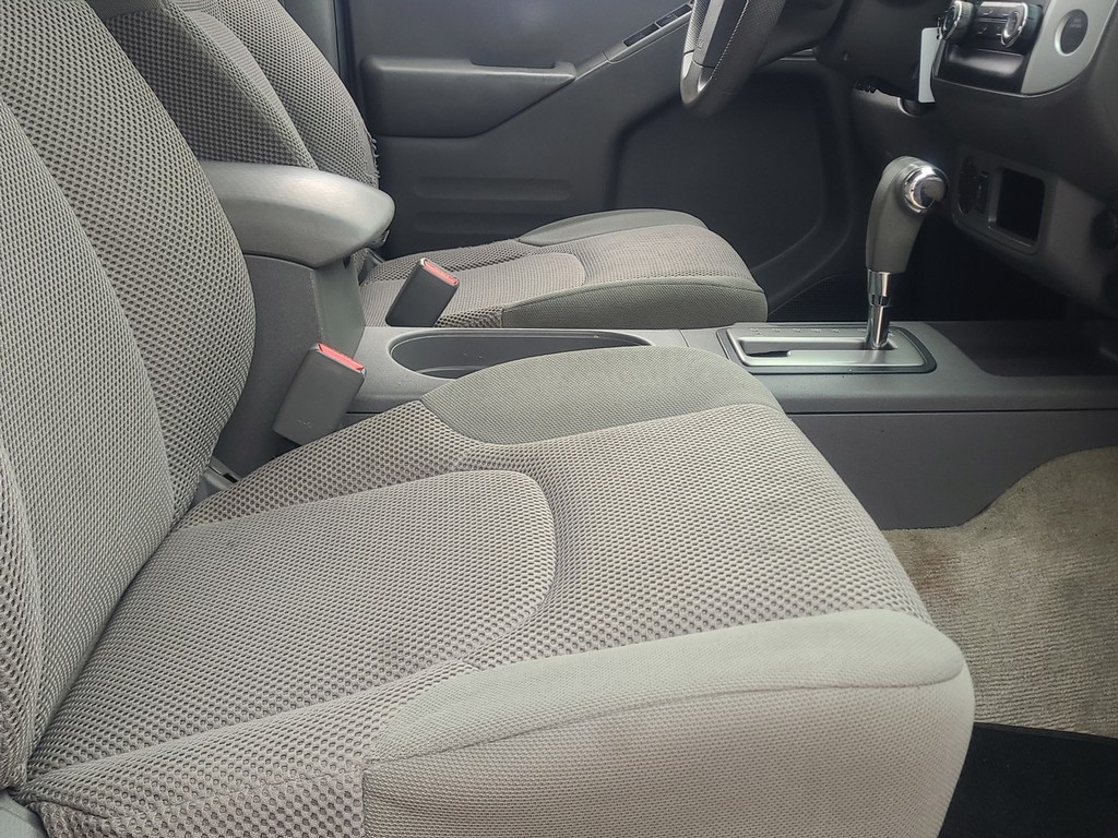 Nissan Frontier Vehicle Image 22