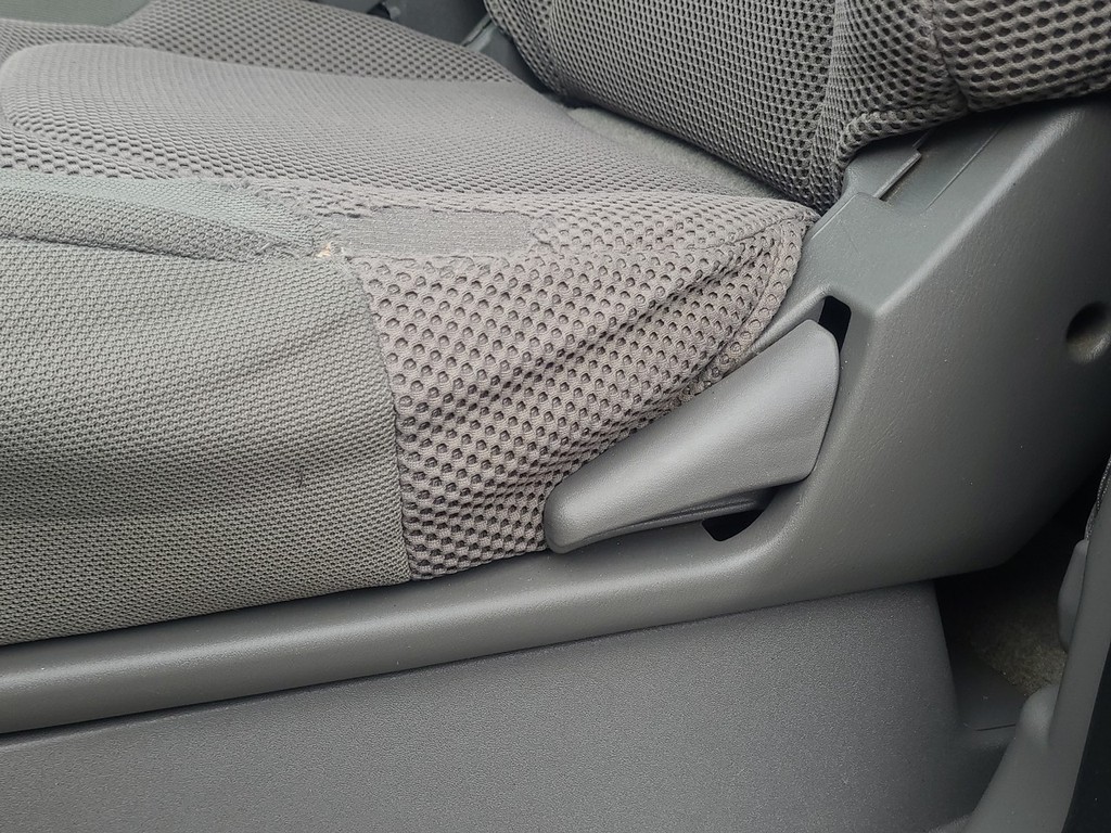 Nissan Frontier Vehicle Image 24