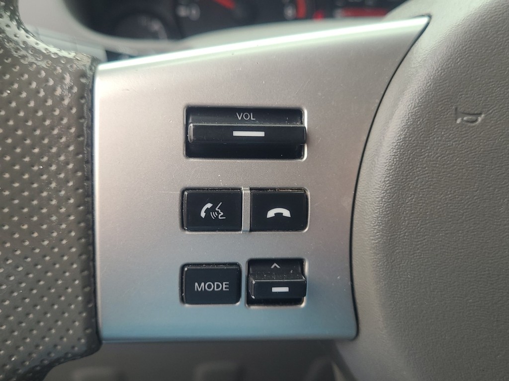 Nissan Frontier Vehicle Image 28