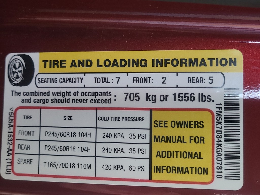 Ford Explorer Vehicle Image 12