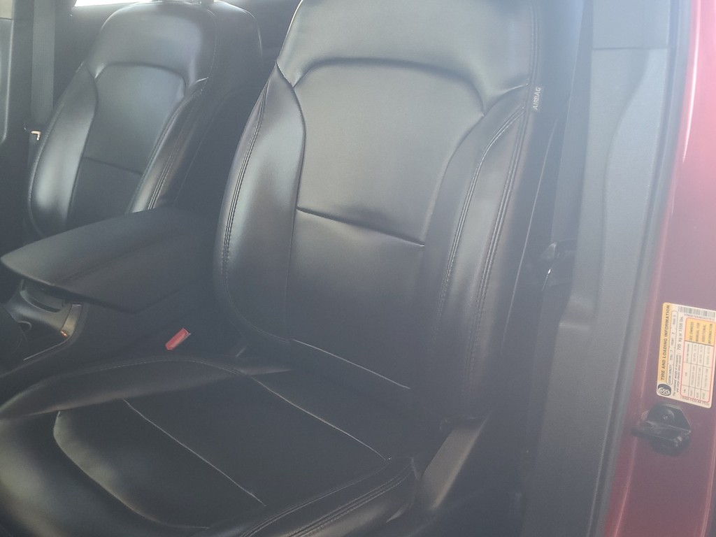 Ford Explorer Vehicle Image 19