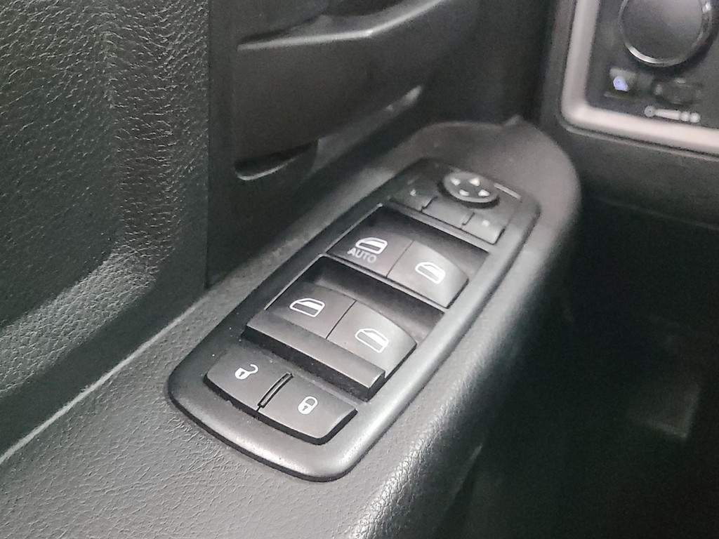 Ram 1500 Vehicle Image 25