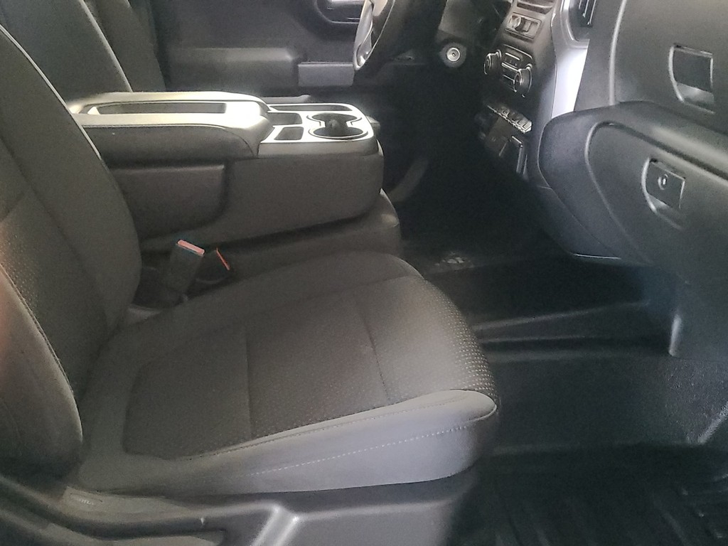 Chevrolet Silverado 1500 Vehicle Full-screen Gallery Image 21